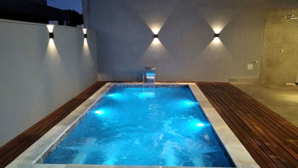 Casa à venda com 3 quartos, 270m² - Foto 1
