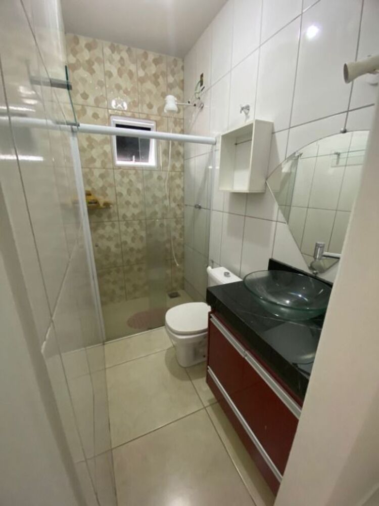 Casa à venda com 3 quartos, 180m² - Foto 1