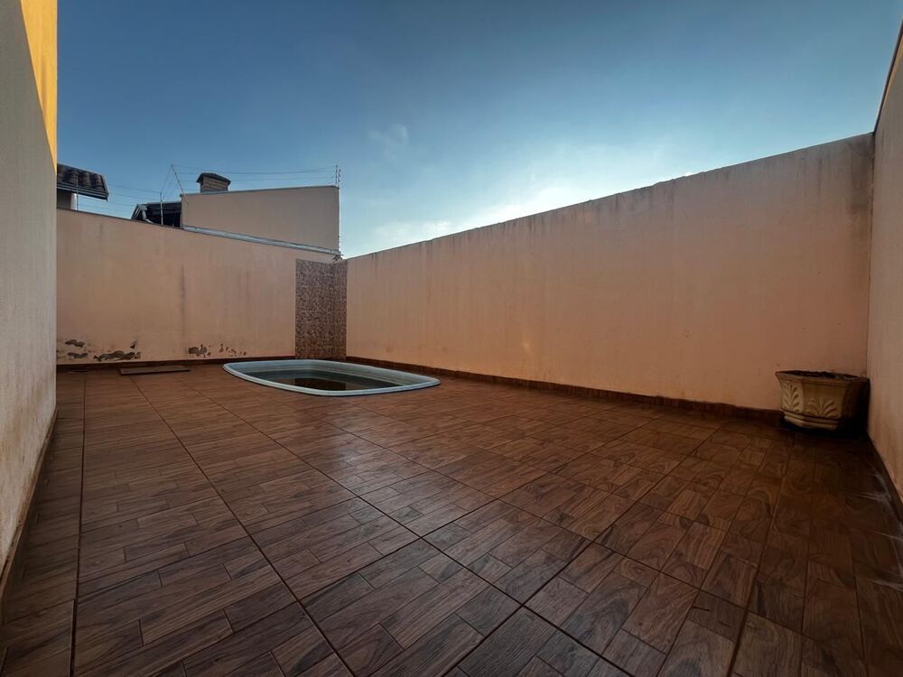 Casa, 3 quartos, 156 m² - Foto 2