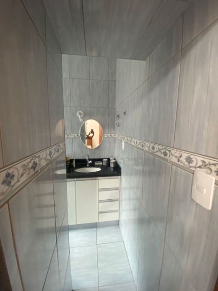 Casa, 3 quartos, 221 m² - Foto 1