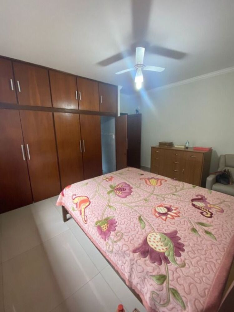 Casa, 3 quartos, 221 m² - Foto 4