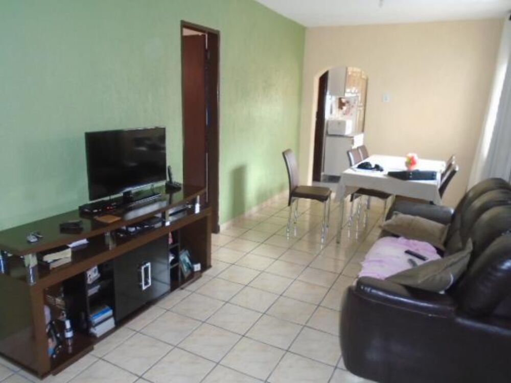 Casa à venda com 2 quartos, 250 - Foto 1