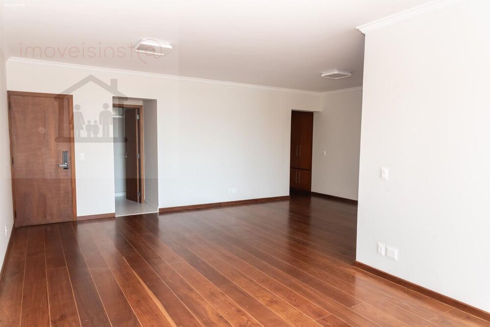 Apartamento, 3 quartos, 146 m² - Foto 1