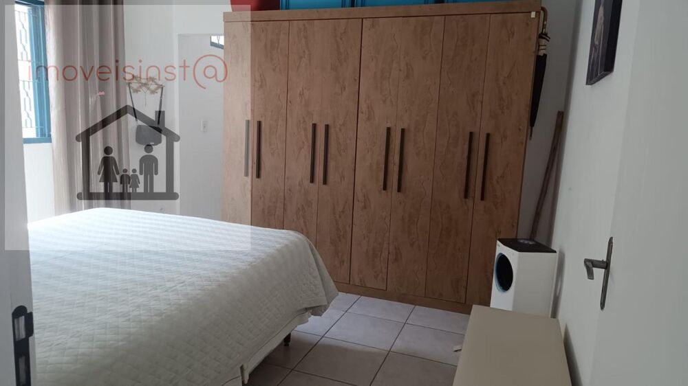 Casa à venda com 3 quartos, 200m² - Foto 7