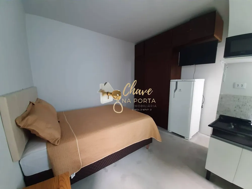 Casa, 6 quartos, 367 m² - Foto 1