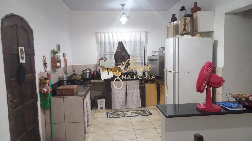 Casa, 3 quartos, 1176 m² - Foto 3