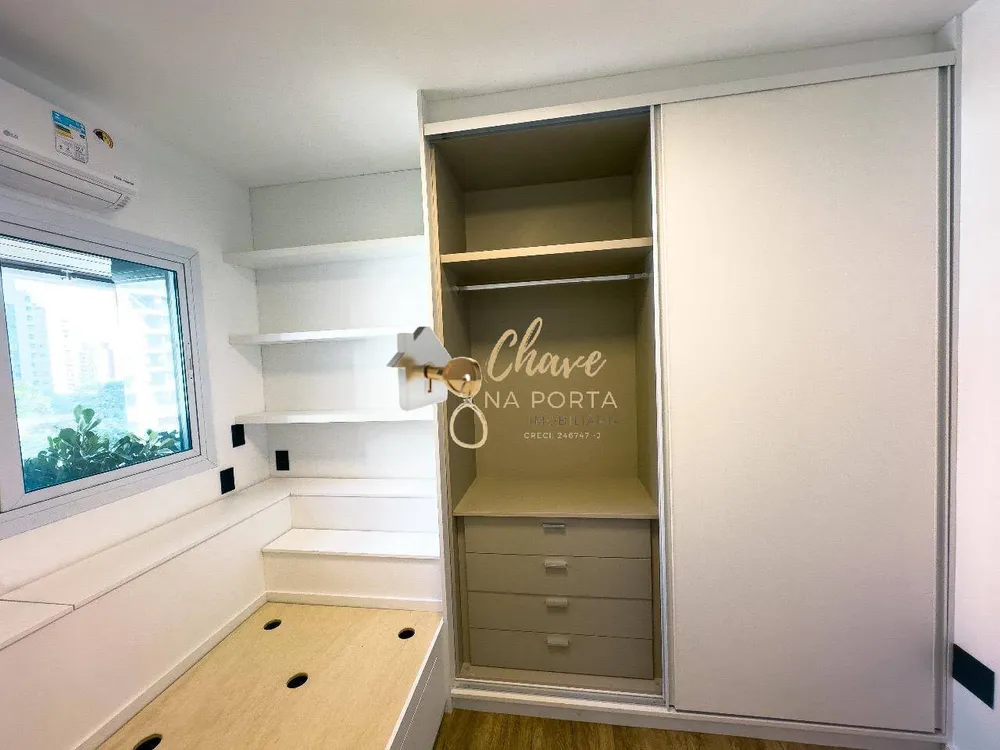 Apartamento, 3 quartos, 220 m² - Foto 2