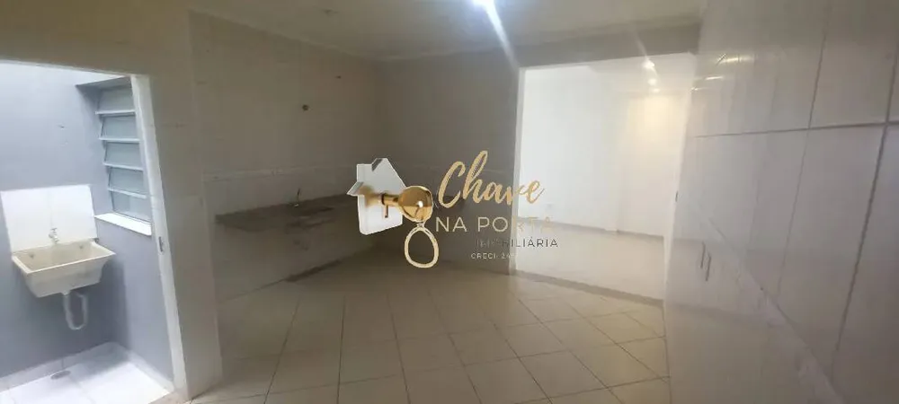 Casa, 3 quartos, 242 m² - Foto 6