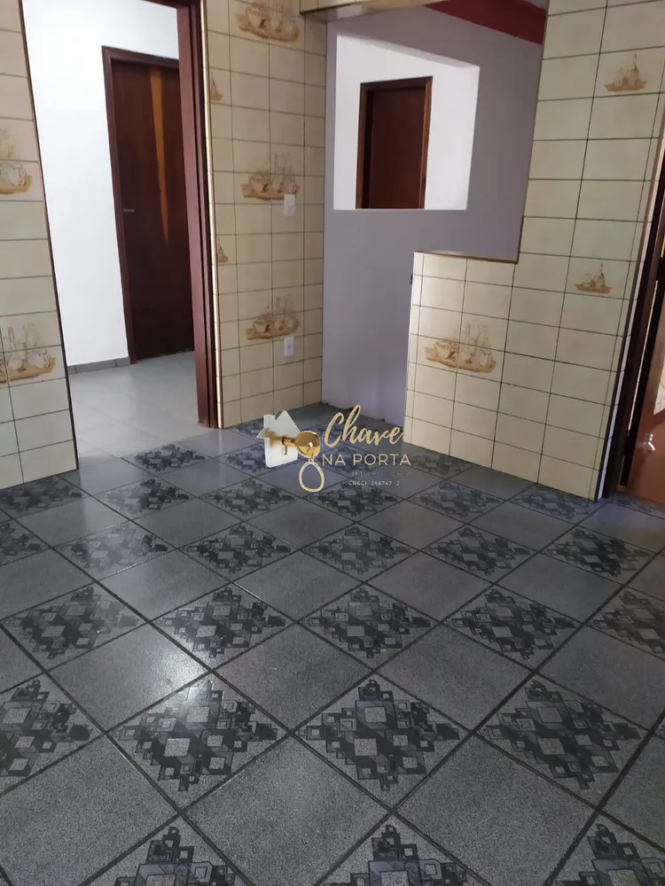 Sobrado, 9 quartos, 348 m² - Foto 2