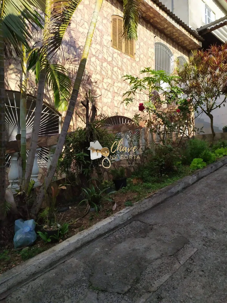 Sobrado, 9 quartos, 348 m² - Foto 4