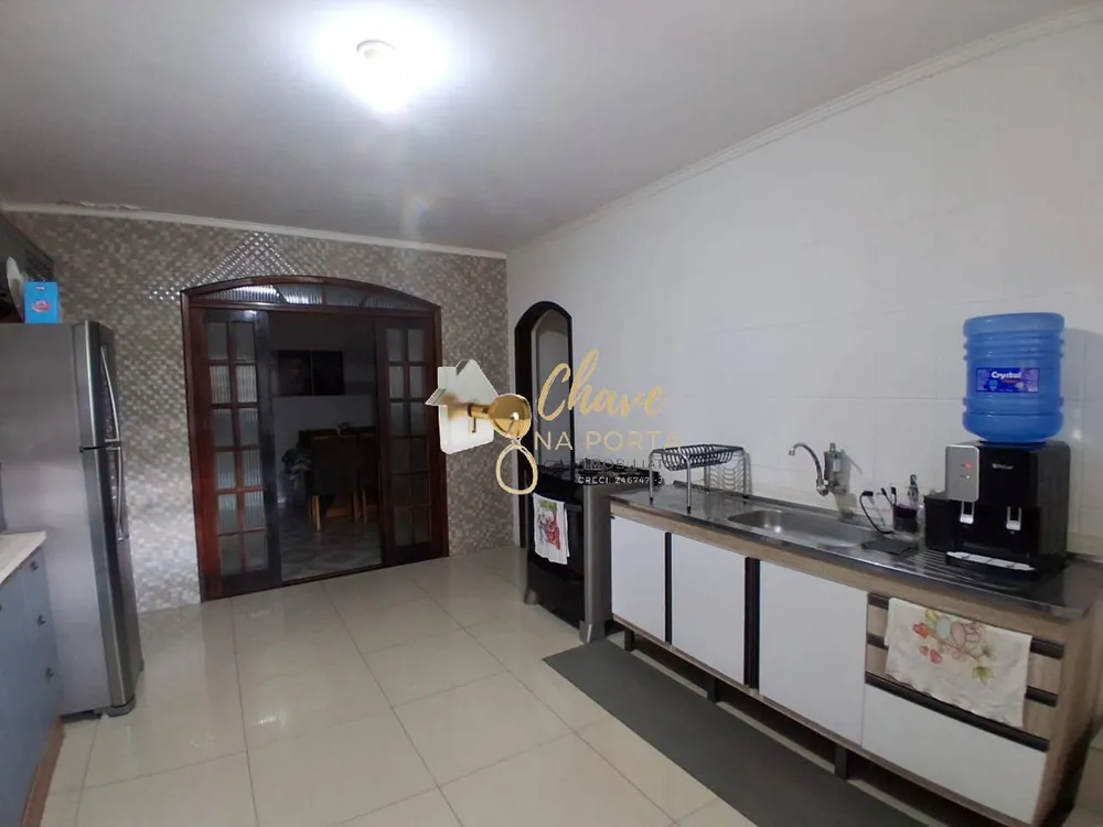 Sobrado, 9 quartos, 348 m² - Foto 1