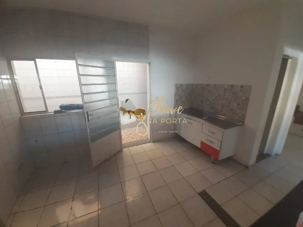 Casa, 3 quartos, 200 m² - Foto 2