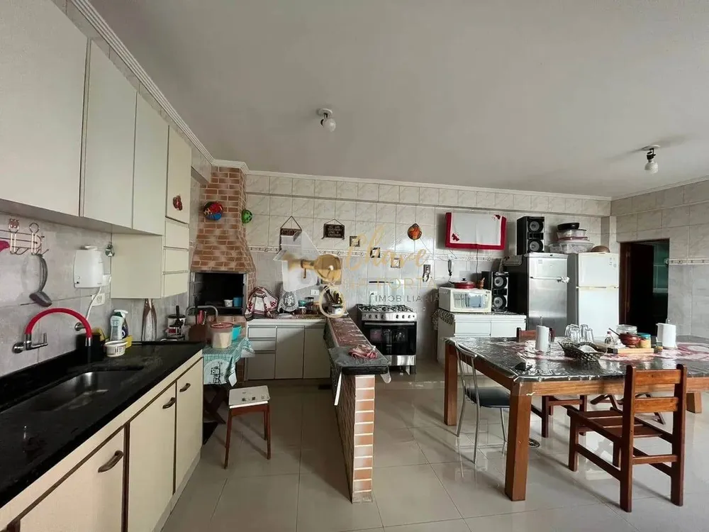 Sobrado, 4 quartos, 310 m² - Foto 4