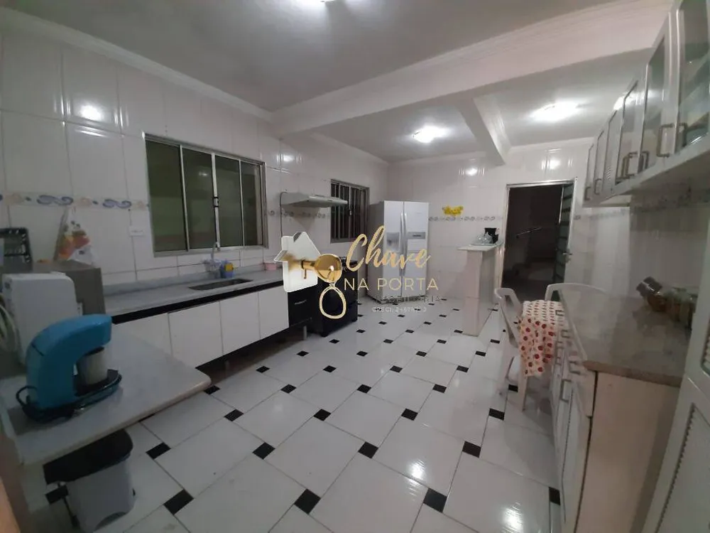 Casa, 4 quartos, 300 m² - Foto 1