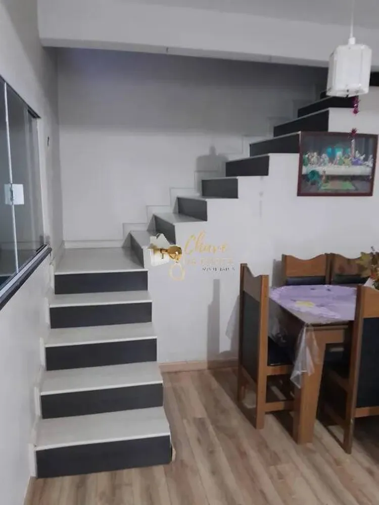 Sobrado, 3 quartos, 180 m² - Foto 1