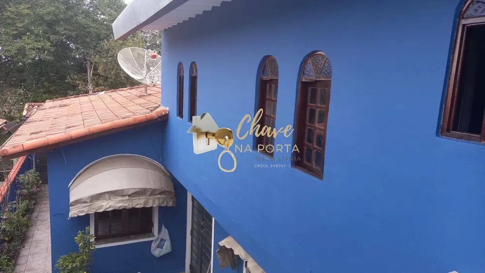 Casa, 4 quartos, 196 m² - Foto 1