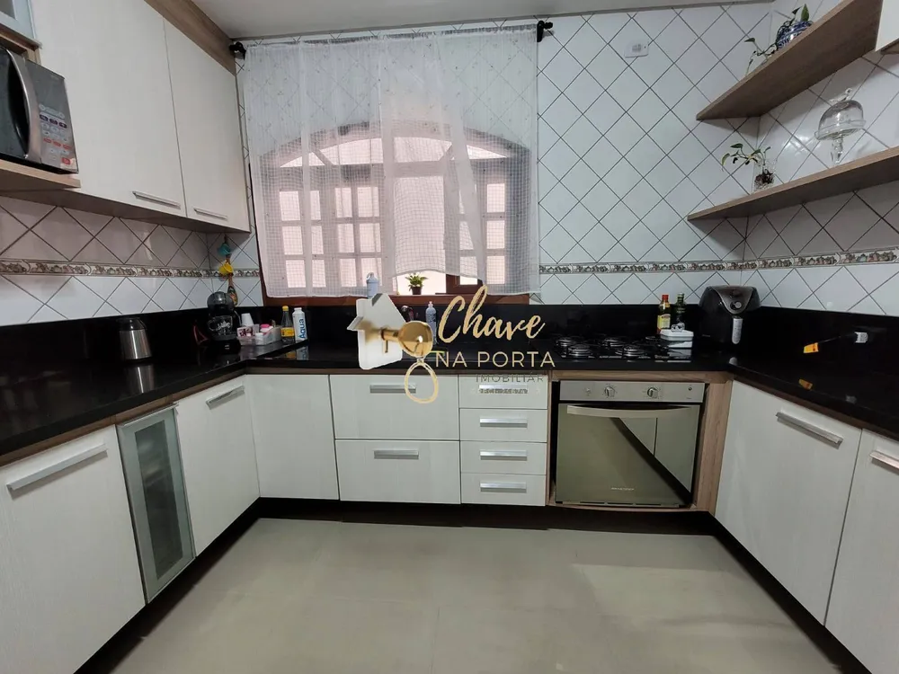 Casa, 3 quartos, 200 m² - Foto 5