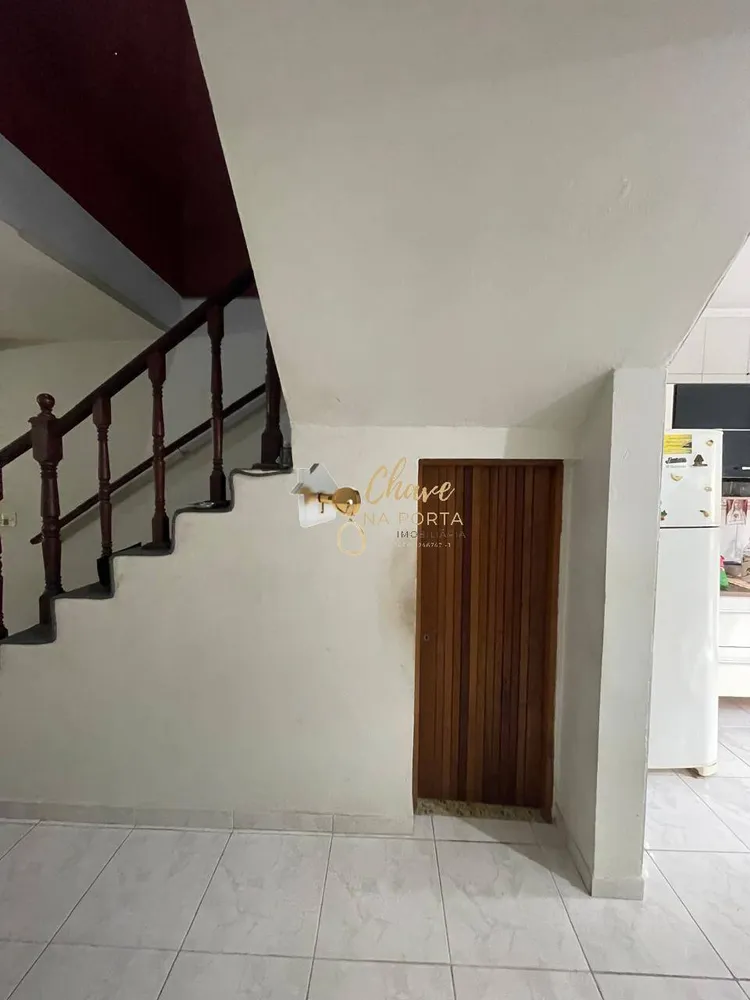 Casa, 4 quartos, 238 m² - Foto 2
