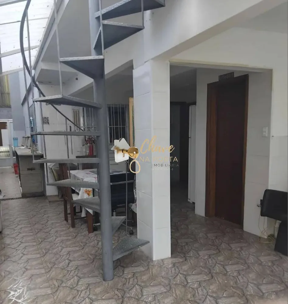 Sobrado, 4 quartos, 250 m² - Foto 1