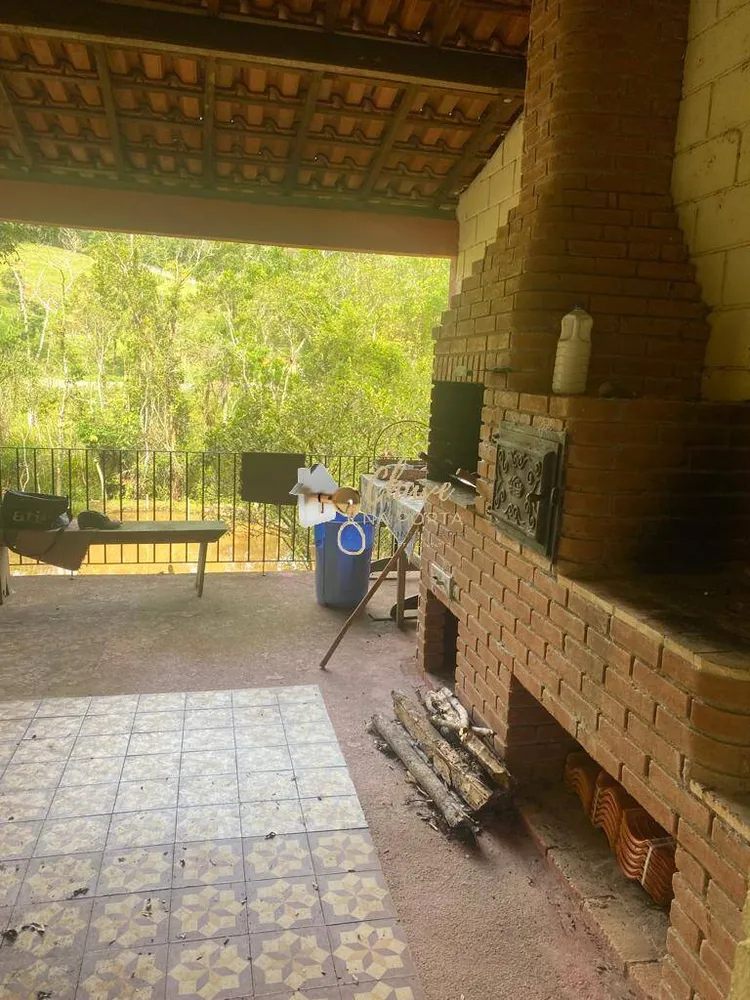 Sítio, 3 quartos, 3800 m² - Foto 1