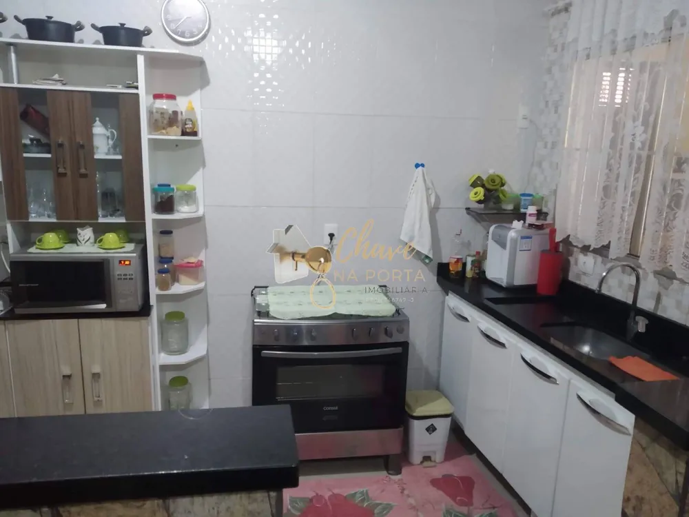Casa, 3 quartos, 230 m² - Foto 2