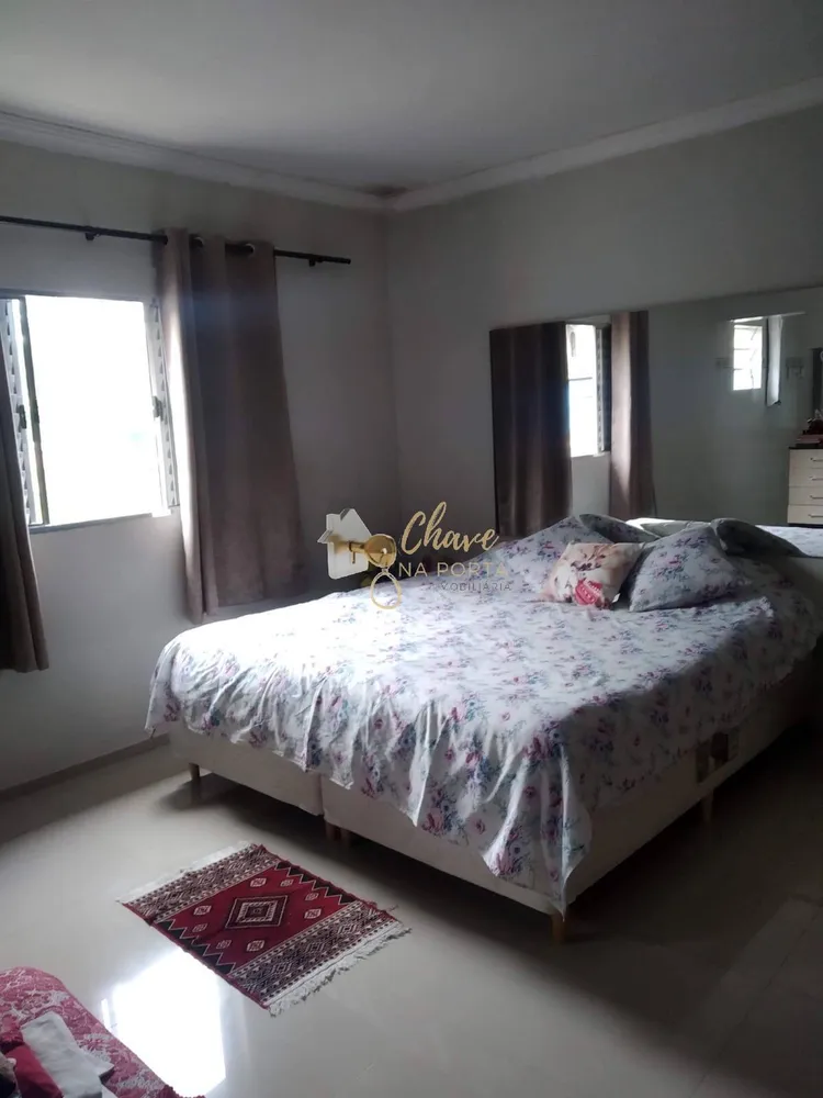 Casa, 3 quartos, 230 m² - Foto 4