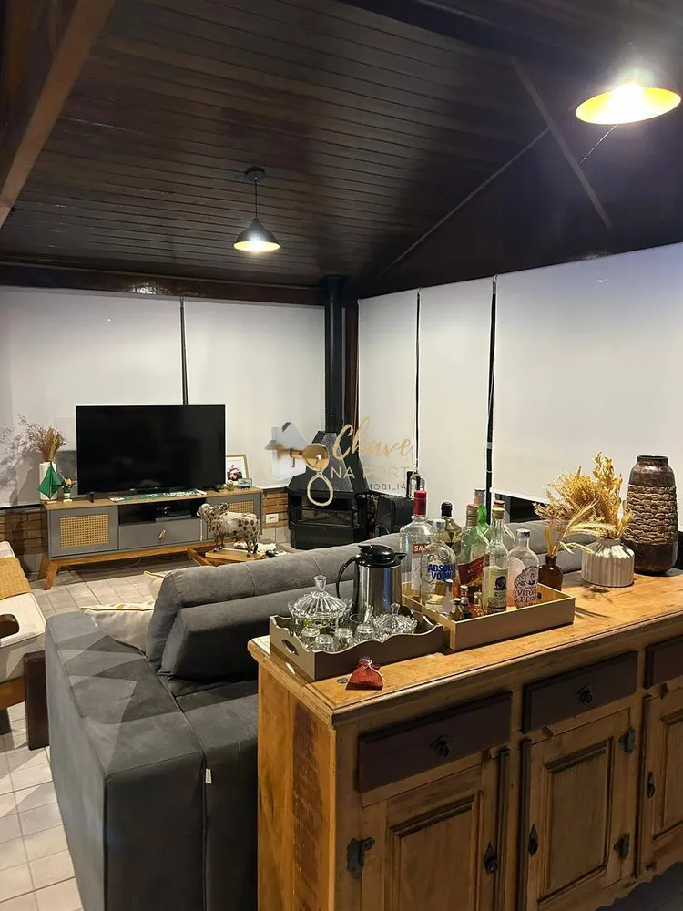 Casa, 4 quartos, 140 m² - Foto 1