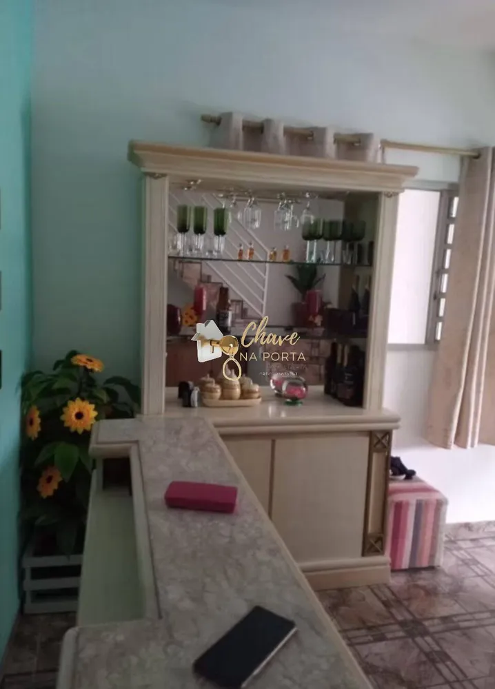 Casa, 3 quartos, 175 m² - Foto 1