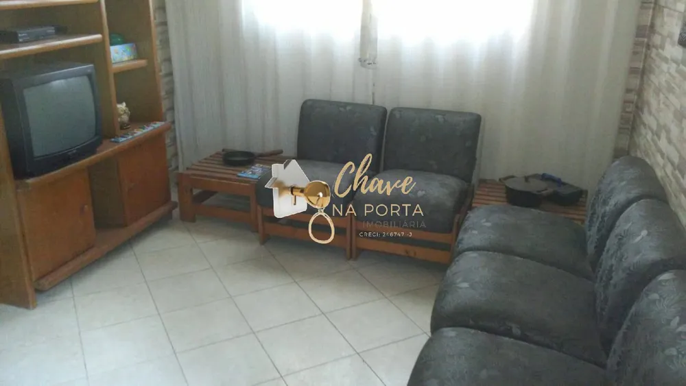 Chácara, 3 quartos, 1132 m² - Foto 1