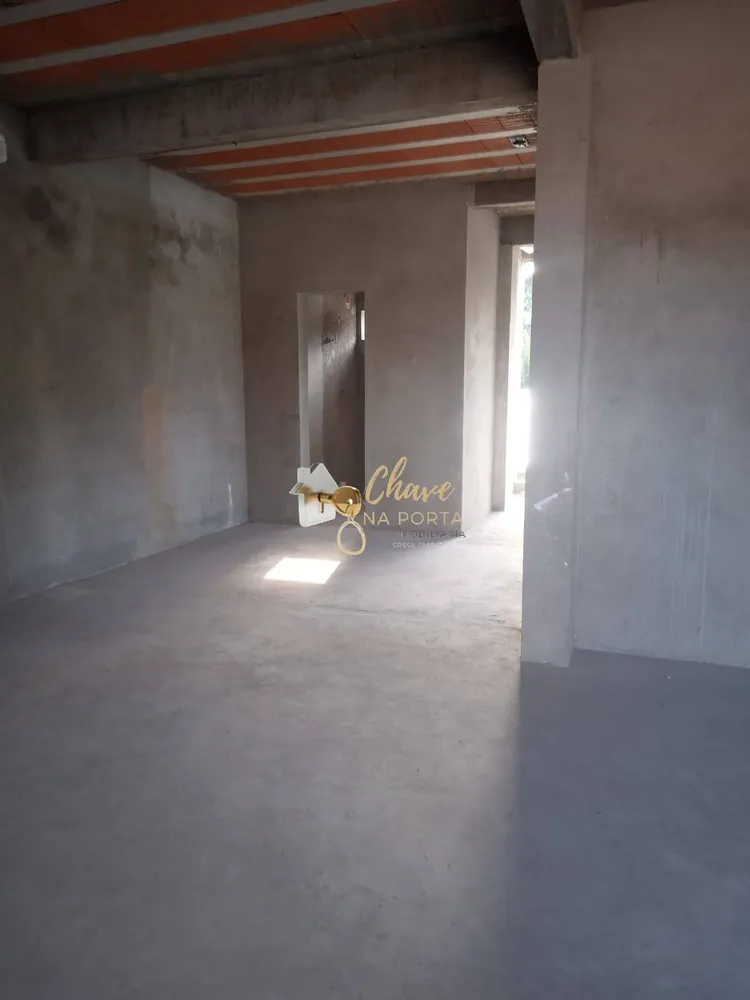 Casa, 4 quartos, 240 m² - Foto 2