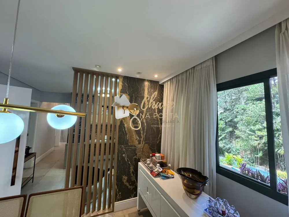 Apartamento, 3 quartos, 156 m² - Foto 1