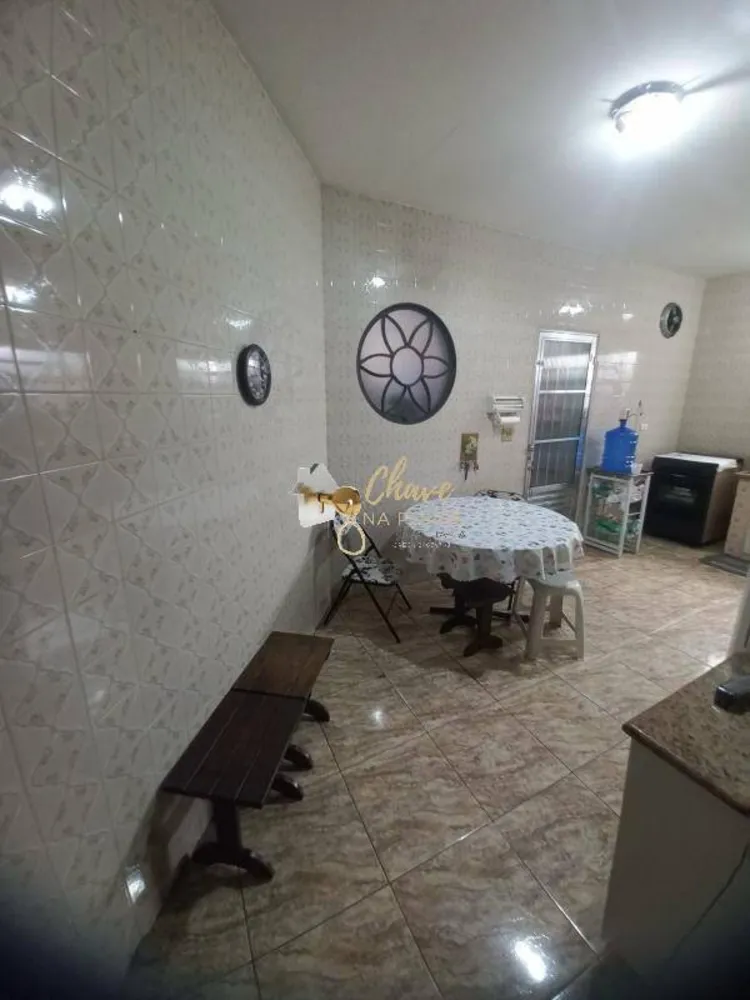 Casa, 3 quartos, 190 m² - Foto 2