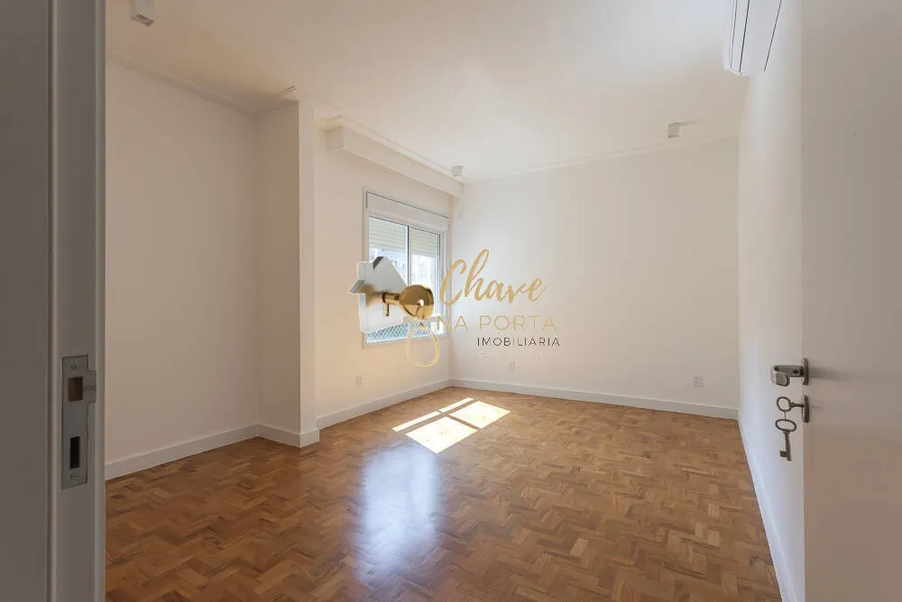 Apartamento, 3 quartos, 209 m² - Foto 1