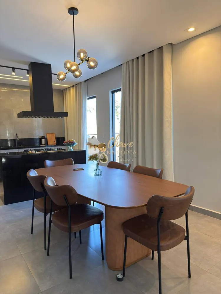 Sobrado, 4 quartos, 170 m² - Foto 1
