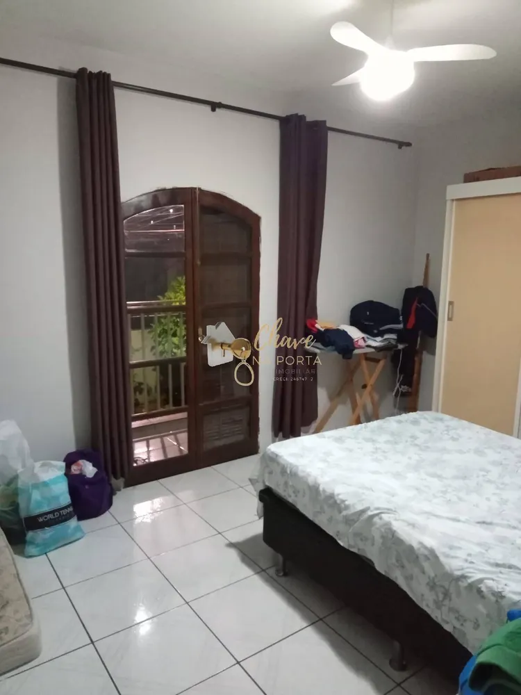 Casa, 3 quartos, 190 m² - Foto 2