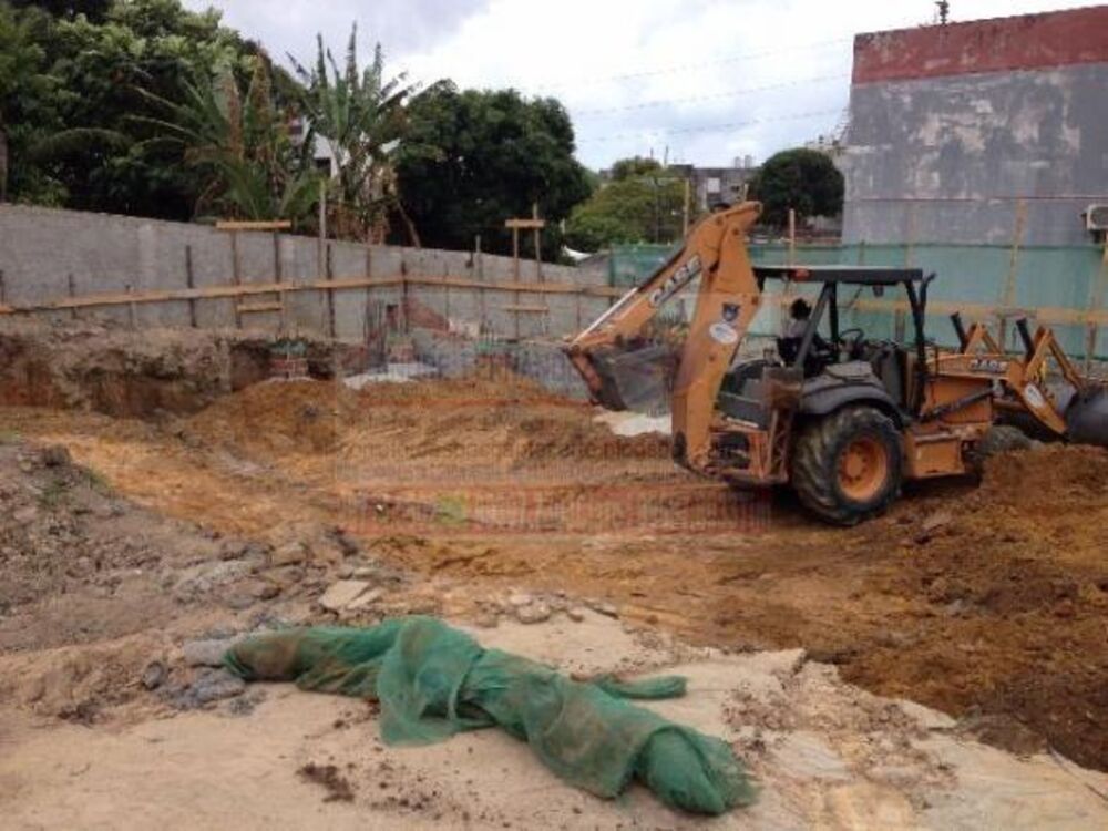 Prédio Inteiro à venda, 600m² - Foto 1