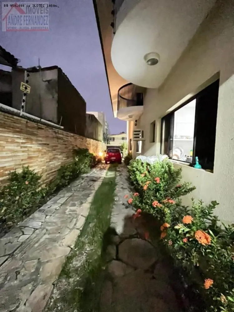 Casa, 6 quartos, 240 m² - Foto 1