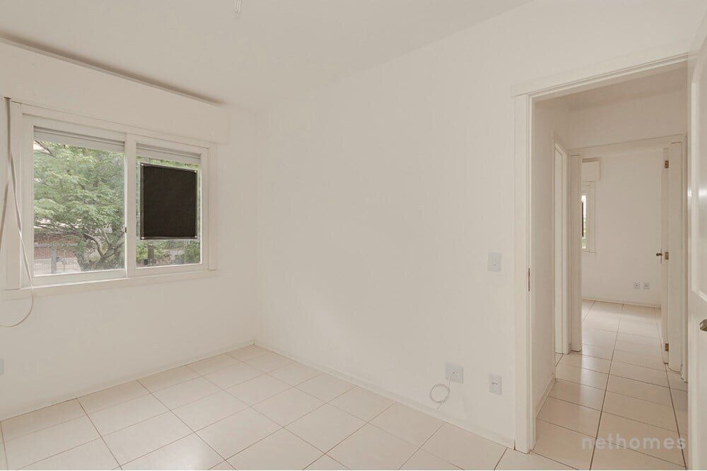Apartamento à venda com 3 quartos, 74m² - Foto 2
