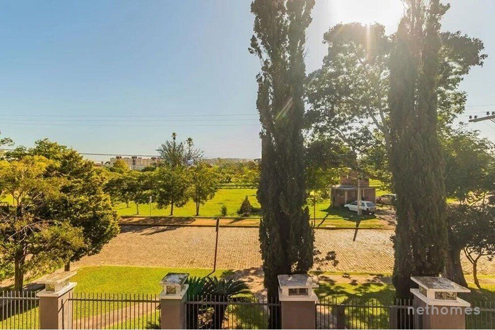 Casa à venda com 4 quartos, 391m² - Foto 4