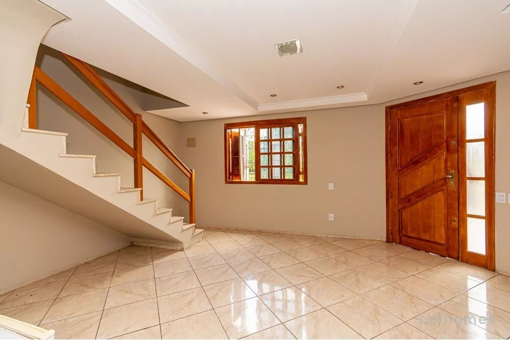 Casa à venda com 3 quartos, 200m² - Foto 3