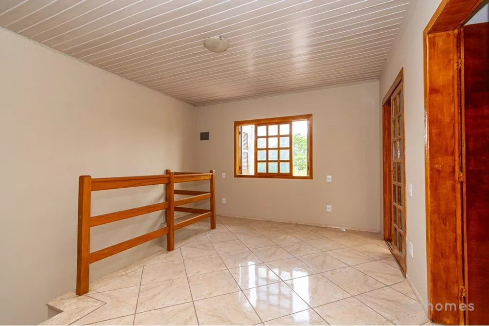 Casa à venda com 3 quartos, 200m² - Foto 5