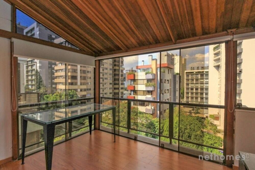 Cobertura à venda com 3 quartos, 200m² - Foto 3
