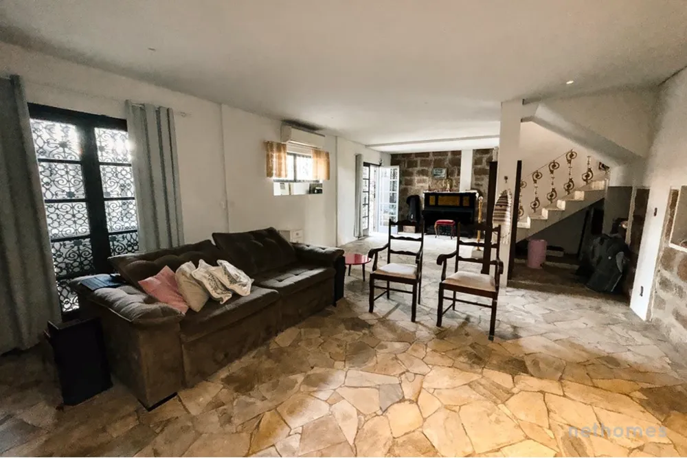 Casa, 5 quartos, 275 m² - Foto 2