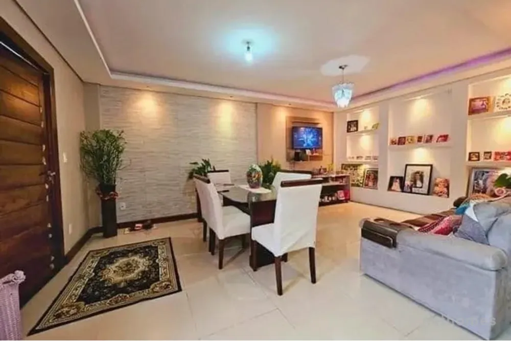 Casa, 2 quartos, 165 m² - Foto 1