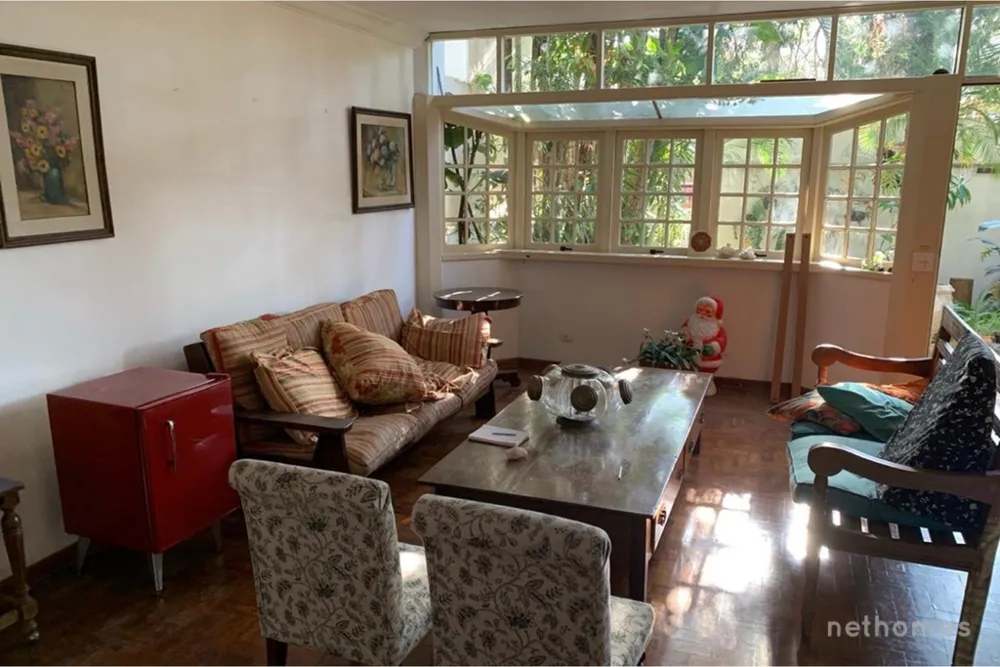 Casa, 6 quartos, 312 m² - Foto 1