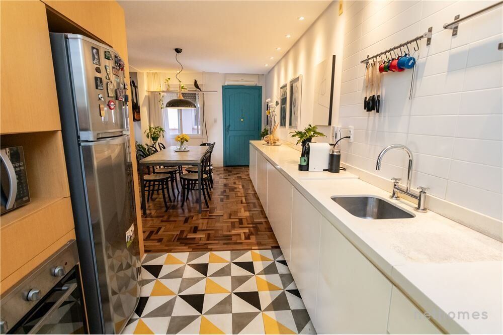 Apartamento à venda com 2 quartos, 69m² - Foto 1