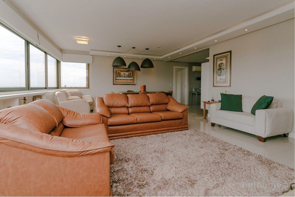 Apartamento à venda com 3 quartos, 137m² - Foto 2