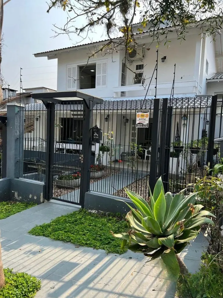 Casa, 4 quartos - Foto 1