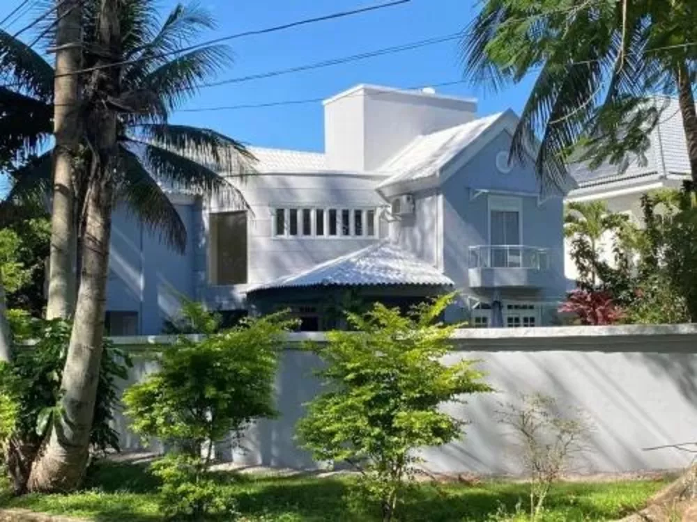 Casa de Condomínio à venda com 4 quartos, 550m² - Foto 1