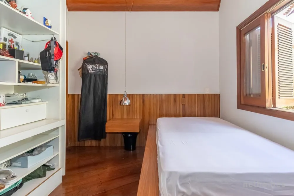 Casa, 4 quartos, 237 m² - Foto 3